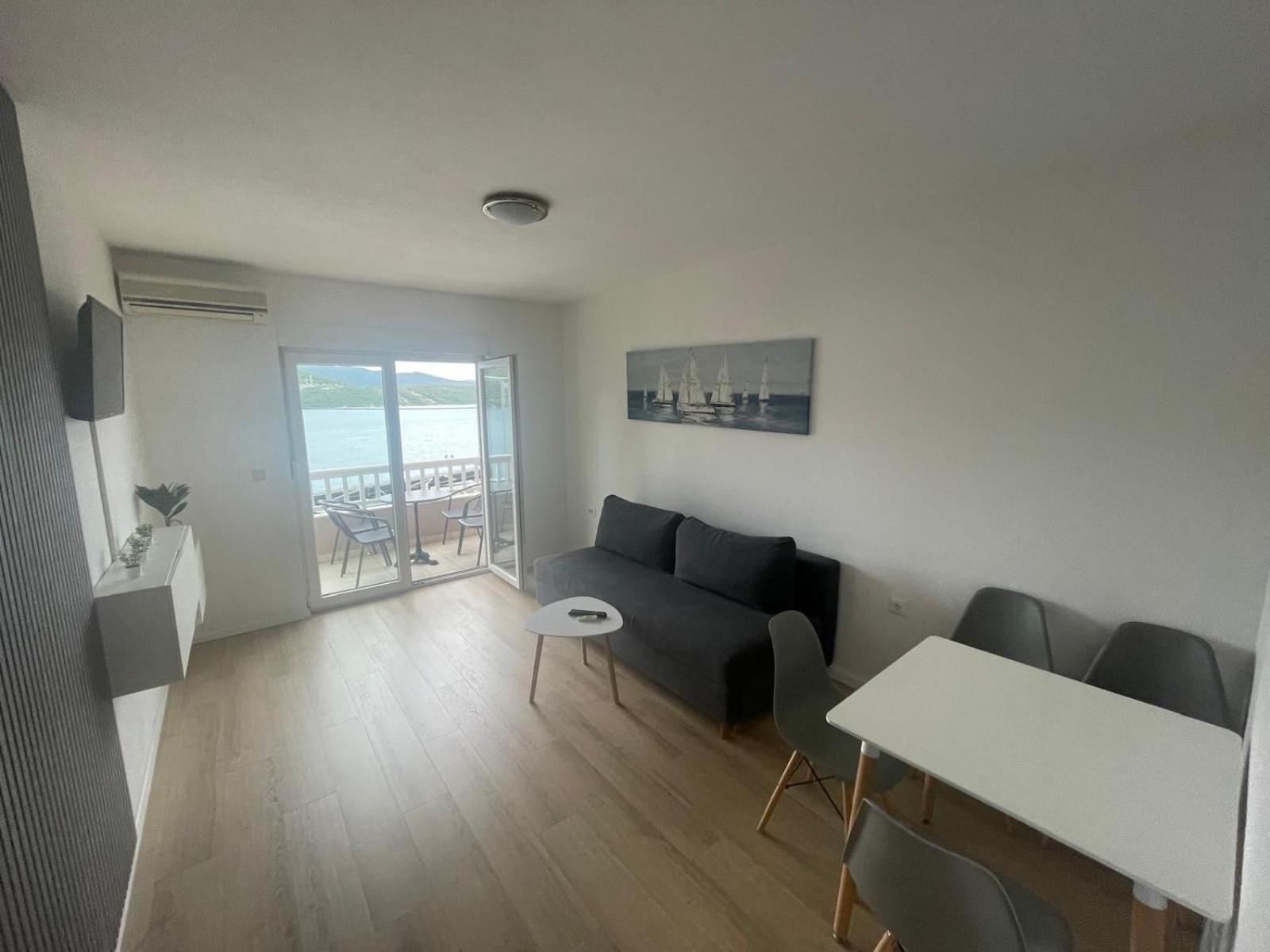 Apartments Kristic Неум Экстерьер фото