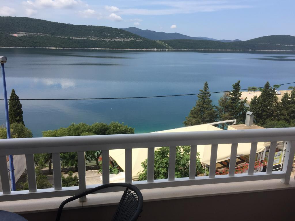 Apartments Kristic Неум Экстерьер фото